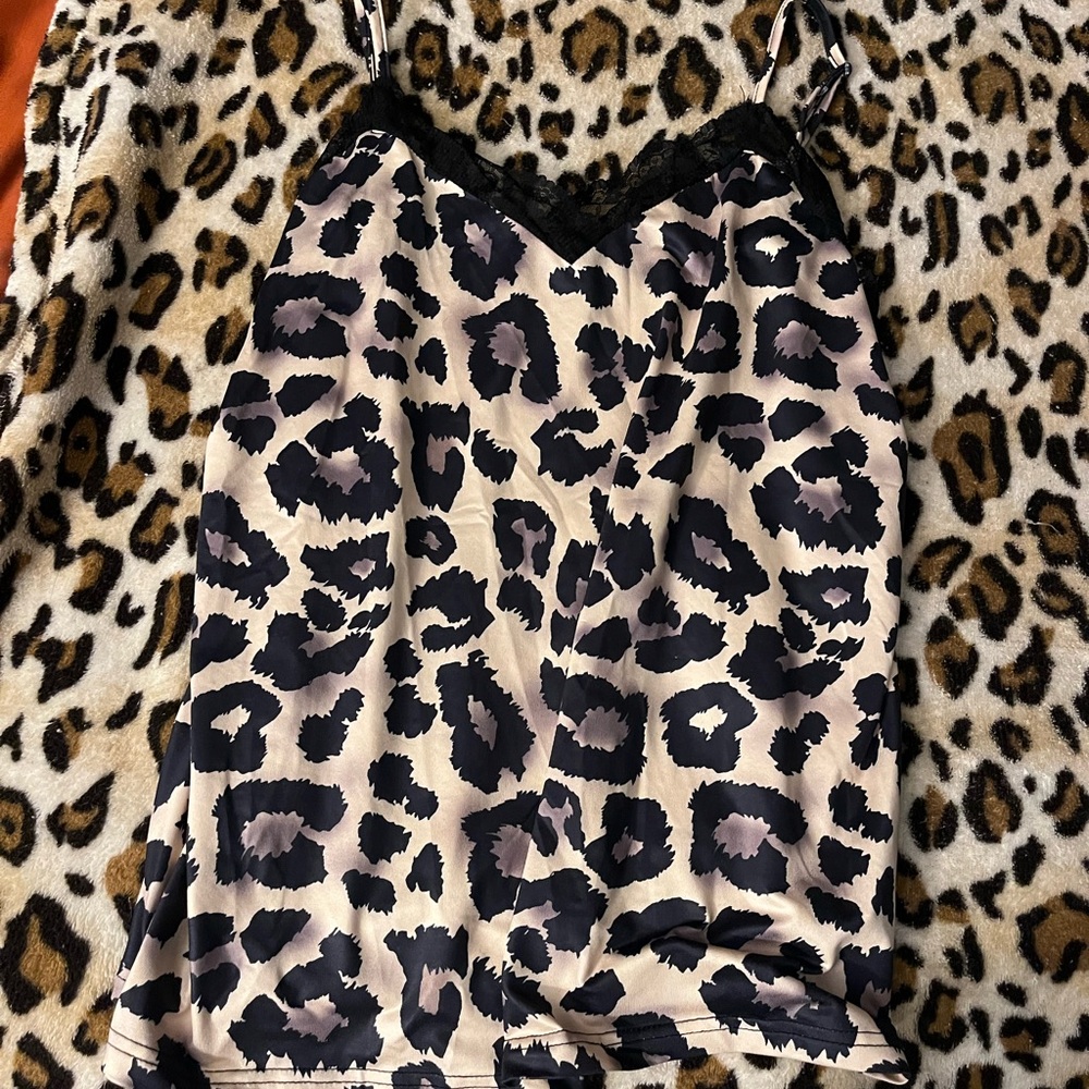 Women’s leopard cami